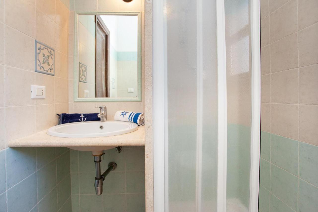 Delta 3 Apartman Orosei Kültér fotó